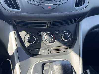 2014 Ford Escape, $8990. Photo 5
