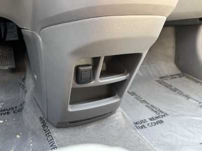 2007 Honda CR-V, $8499. Photo 6