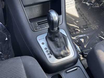 2015 Volkswagen Tiguan, $5490. Photo 7