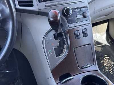 2010 Toyota Venza, $6590. Photo 8