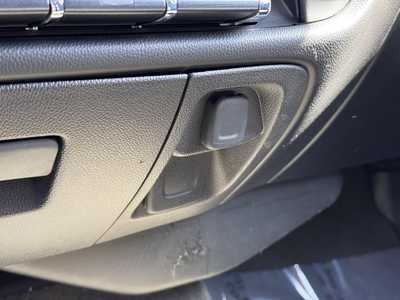 2017 Chevrolet 1500 Crew Cab, $17590. Photo 10