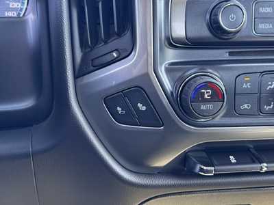 2017 Chevrolet 1500 Crew Cab, $17590. Photo 5