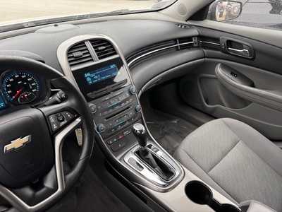 2013 Chevrolet Malibu, $7391. Photo 5