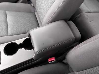 2013 Chevrolet Malibu, $7391. Photo 8