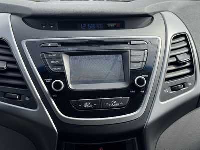 2014 Hyundai Elantra, $2790. Photo 4