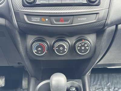 2015 Mitsubishi Outlander, $6499. Photo 4