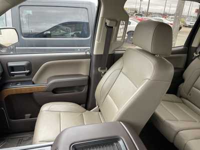 2017 Chevrolet 1500 Crew Cab, $15790. Photo 11