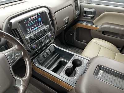 2017 Chevrolet 1500 Crew Cab, $15790. Photo 8