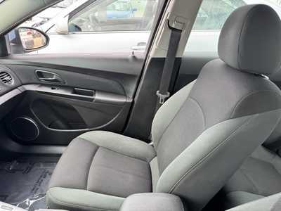 2011 Chevrolet Cruze, $4499. Photo 11