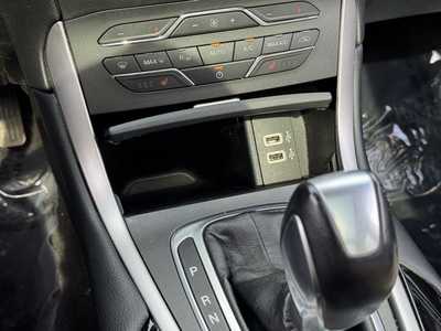 2018 Ford Edge, $11999. Photo 6