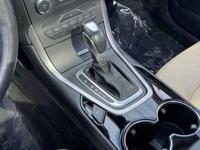 2018 Ford Edge, $11999. Photo 8