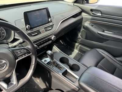 2019 Nissan Altima, $13691. Photo 7