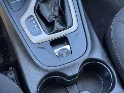 2017 Jeep Cherokee, $9990. Photo 9