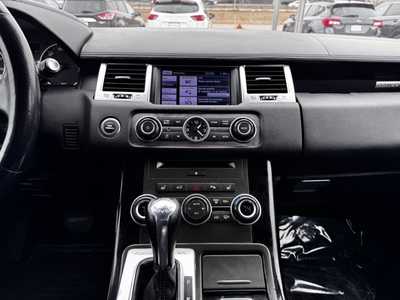 2013 Land Rover Range Rover, $9990. Photo 2