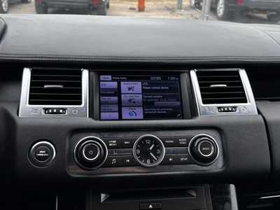 2013 Land Rover Range Rover, $9990. Photo 3