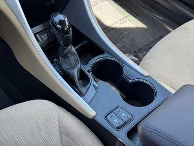 2014 Hyundai Sonata, $6490. Photo 8