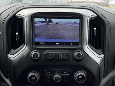2020 Chevrolet 1500 Crew Cab, $18998. Photo 4