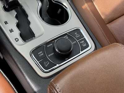 2012 Jeep Grand Cherokee, $13691. Photo 10