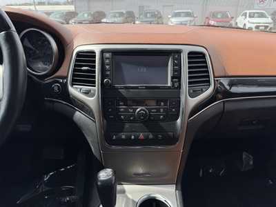 2012 Jeep Grand Cherokee, $13691. Photo 2