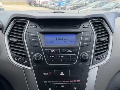 2016 Hyundai Santa Fe, $8990. Photo 3