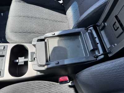 2012 Subaru Outback, $7590. Photo 9
