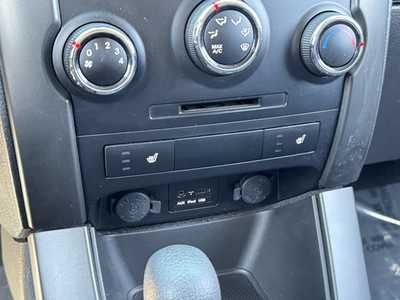 2012 Kia Sorento, $9990. Photo 4