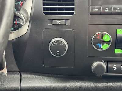 2013 Chevrolet 1500 Ext Cab, $4990. Photo 3
