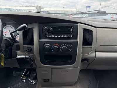 2005 Dodge 2500 Ext Cab, $11590. Photo 2