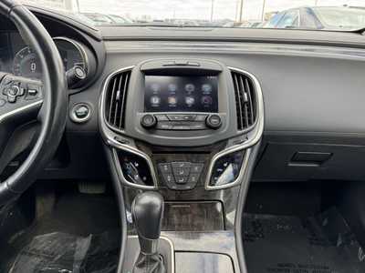 2015 Buick LaCrosse, $10990. Photo 2