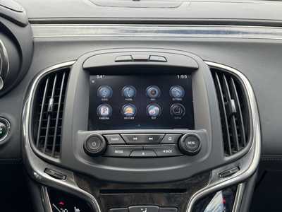 2015 Buick LaCrosse, $10990. Photo 3