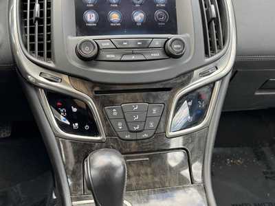 2015 Buick LaCrosse, $10990. Photo 5