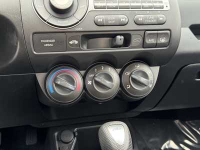 2008 Honda Fit, $6590. Photo 4