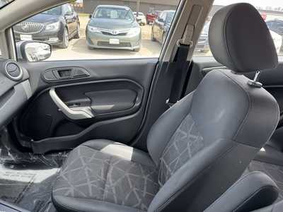 2013 Ford Fiesta, $4990. Photo 12
