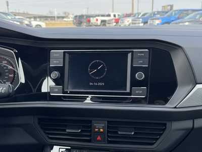 2019 Volkswagen Jetta, $8999. Photo 3