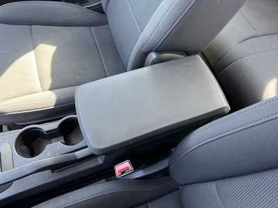 2010 Dodge Avenger, $4991. Photo 9
