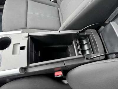 2013 Ford Edge, $5899. Photo 8