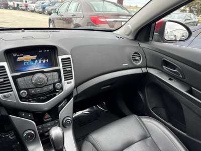 2014 Chevrolet Cruze, $8698. Photo 12
