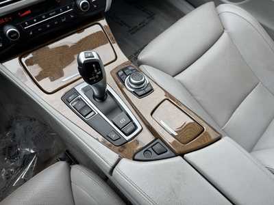 2013 BMW 5 Series, $10991. Photo 11
