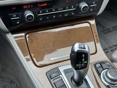 2013 BMW 5 Series, $10991. Photo 8