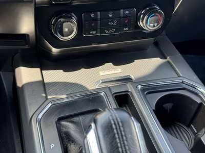 2015 Ford F150 Crew Cab, $14190. Photo 9