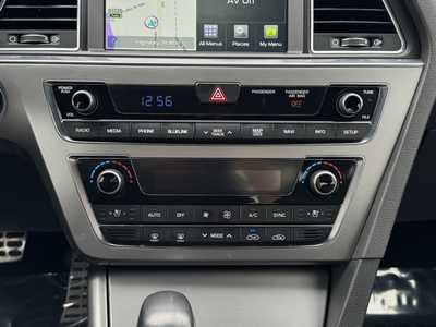 2015 Hyundai Sonata, $11990. Photo 5