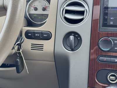 2007 Ford F150 Crew Cab, $12499. Photo 4