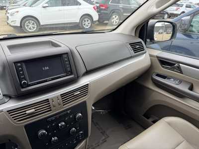 2012 Volkswagen Routan, $6990. Photo 11