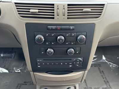 2012 Volkswagen Routan, $6990. Photo 6