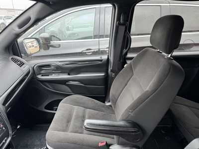 2018 Dodge Caravan, Grand, $10490. Photo 12