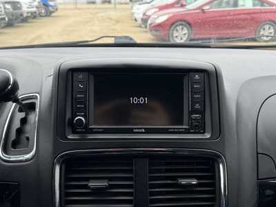 2018 Dodge Caravan, Grand, $10490. Photo 3