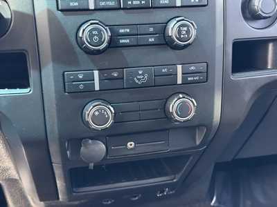 2014 Ford F150 Crew Cab, $15498. Photo 5