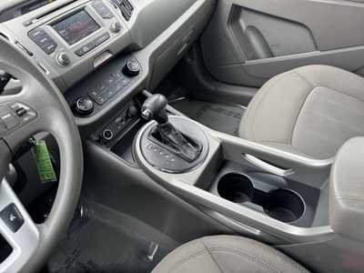 2013 Kia Sportage, $7990. Photo 10