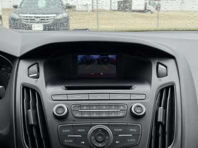 2016 Ford Focus, $5998. Photo 4