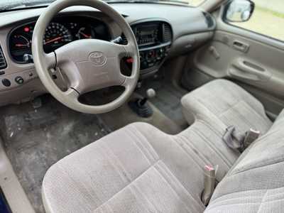 2000 Toyota Tundra Reg Cab, $7991. Photo 2